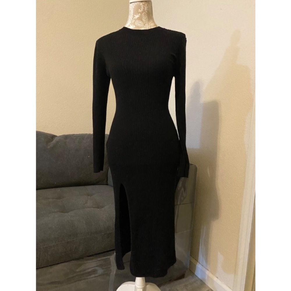 Black long sleeve dress